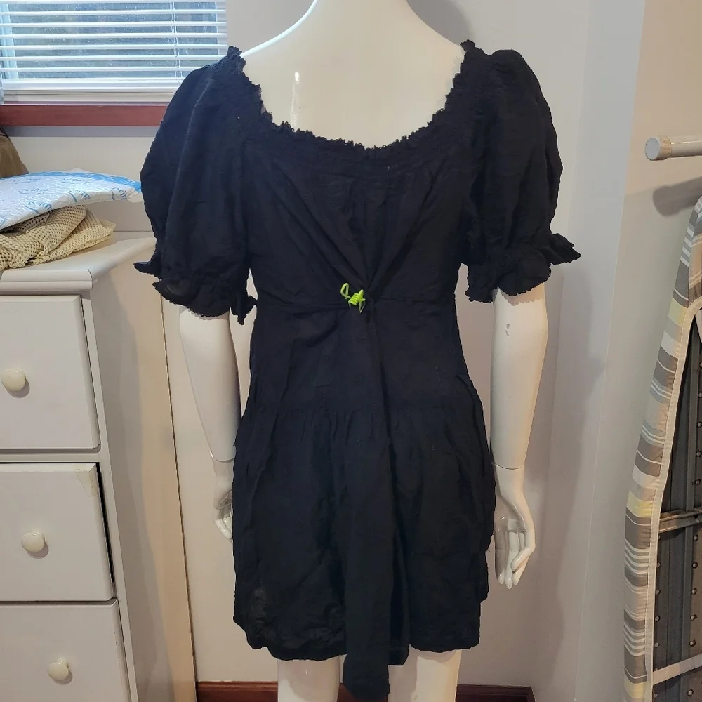 NWT Old Navy Black Floral Square Neck Ruffled Dress | Sz Medium Petite - Picture 3 of 6